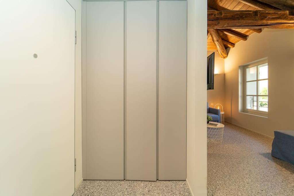 Moderno Appartamento A 200 Metri Dal Duomo Como Ngoại thất bức ảnh