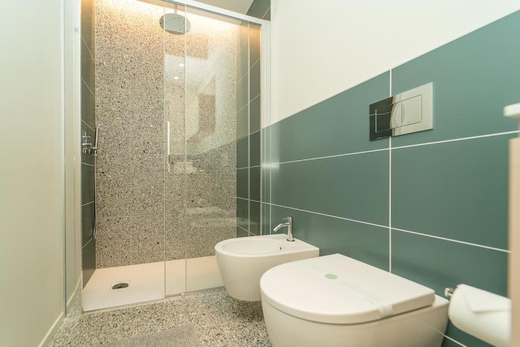 Moderno Appartamento A 200 Metri Dal Duomo Como Ngoại thất bức ảnh