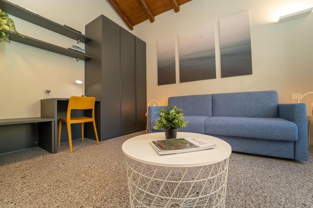 Moderno Appartamento A 200 Metri Dal Duomo Como Ngoại thất bức ảnh